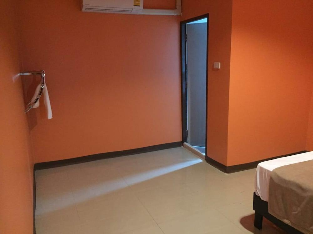 Uno Inn Bangkok Zewnętrze zdjęcie