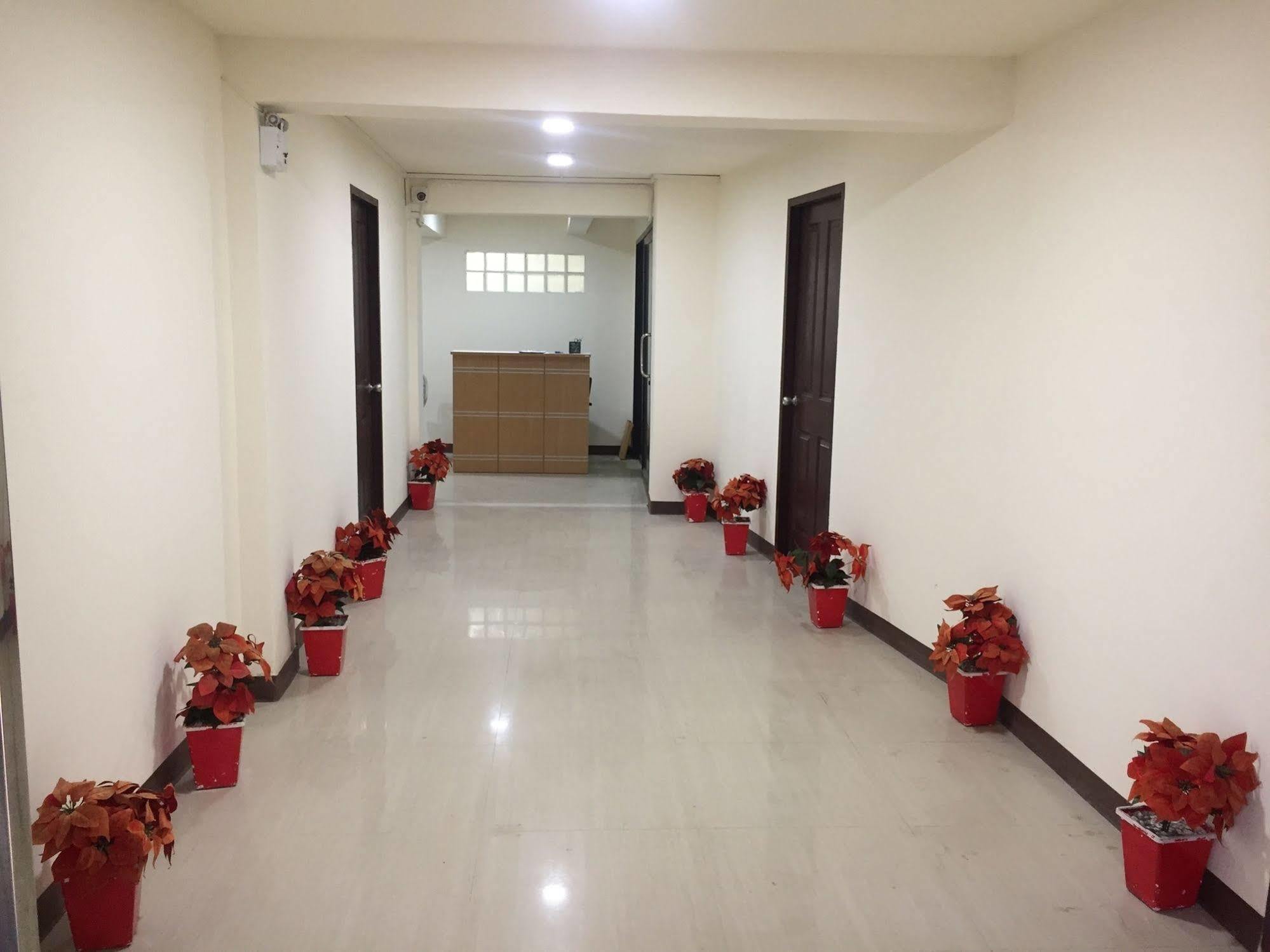 Uno Inn Bangkok Zewnętrze zdjęcie