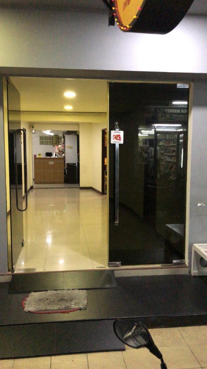 Uno Inn Bangkok Zewnętrze zdjęcie
